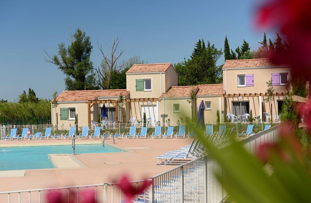 Residence Odalys Le Mas Des Alpilles Paradou Exterior foto